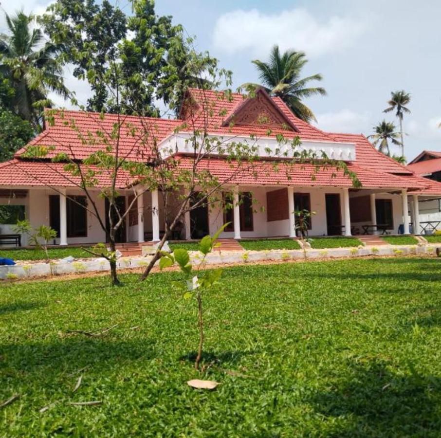 Hotel The Royal Island Mundrothuruth Zewnętrze zdjęcie